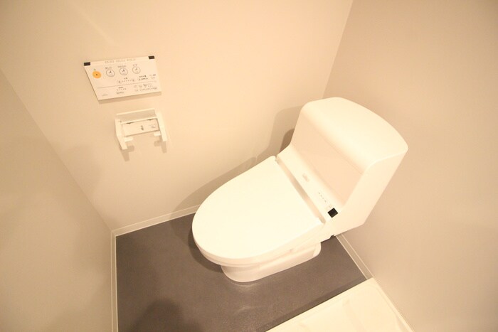 物件内観写真12　(トイレ)