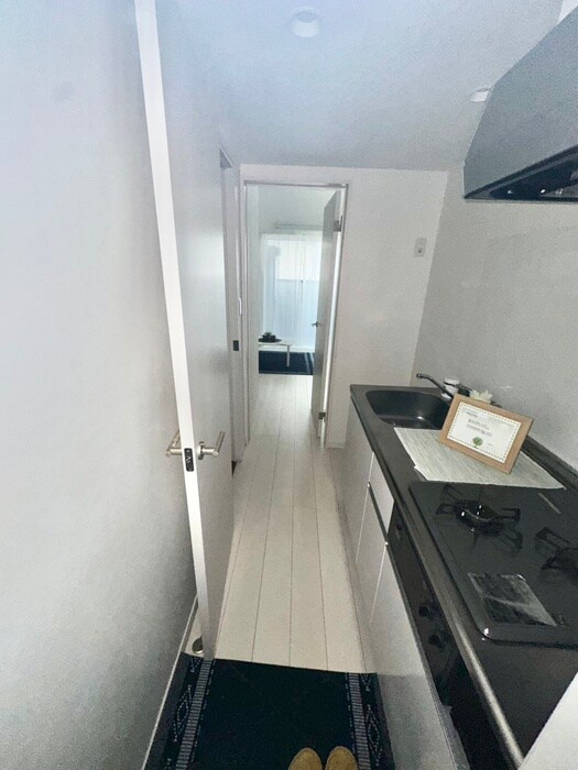 物件内観写真16　(廊下)