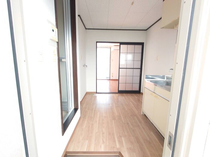 物件内観写真20　(廊下)