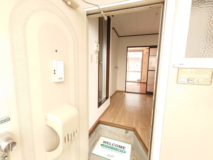 物件内観写真21　(玄関)