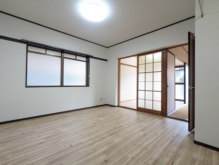 物件内観写真7　(居室)