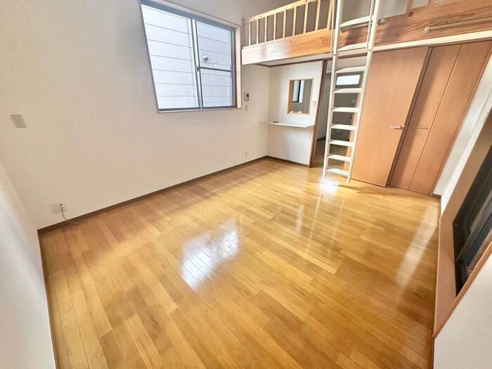 物件内観写真8　(居室)