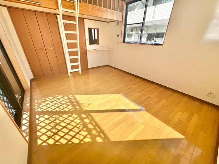 物件内観写真8　(居室)