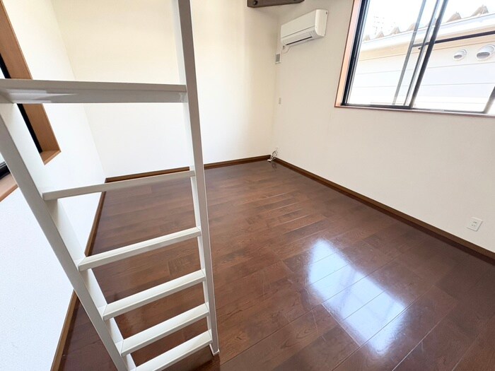 物件内観写真10　(居室)