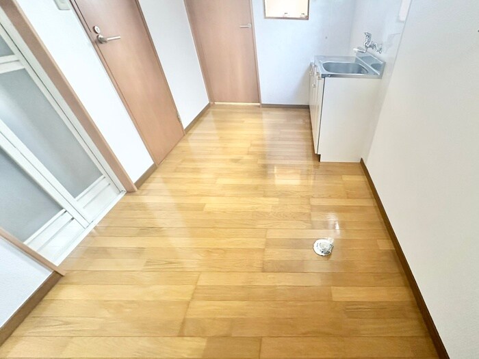 物件内観写真17　(廊下)