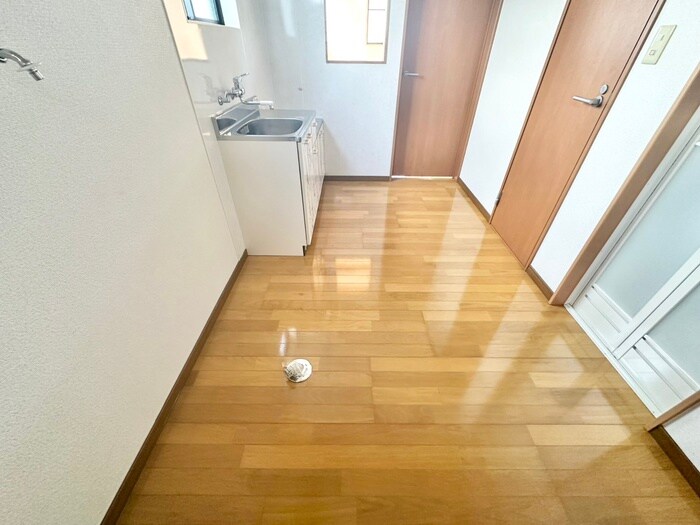 物件内観写真17　(廊下)