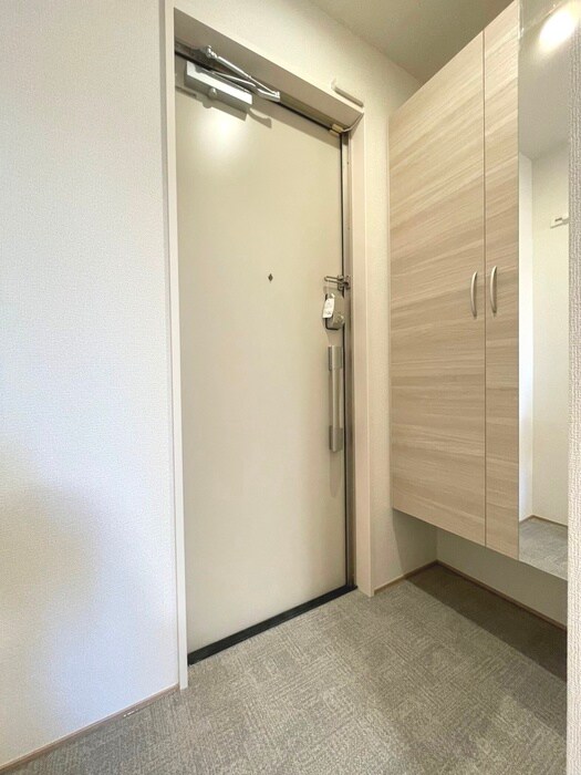 物件内観写真19　(玄関)