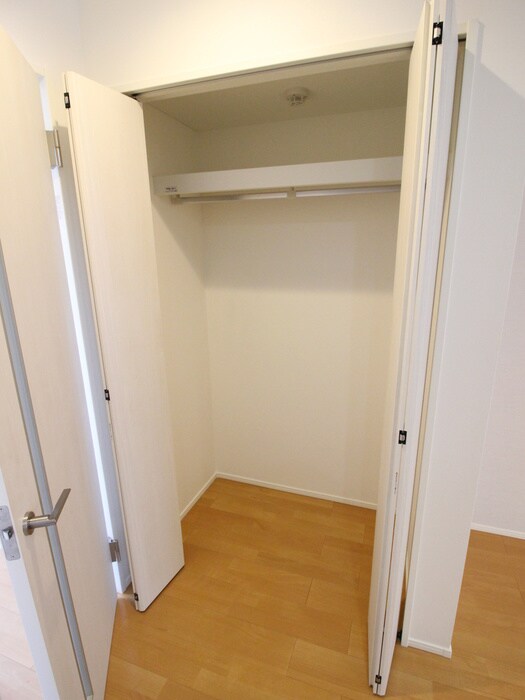 物件内観写真10　(収納)