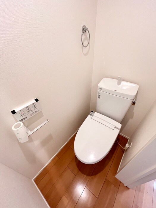 物件内観写真14　(トイレ)