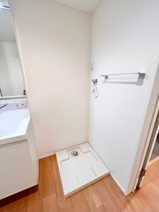 物件内観写真15　(洗濯機置場)