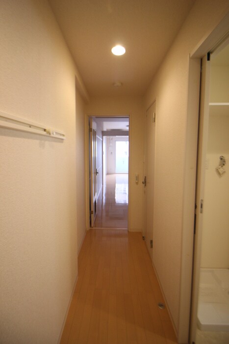 物件内観写真15　(廊下)