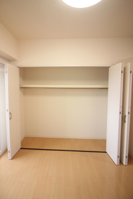 物件内観写真16　(収納)