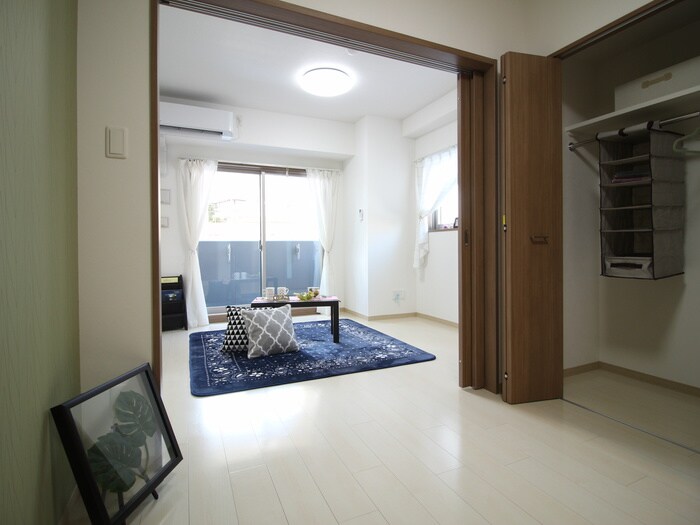 物件内観写真8　(居室)