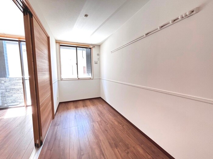 物件内観写真9　(居室)