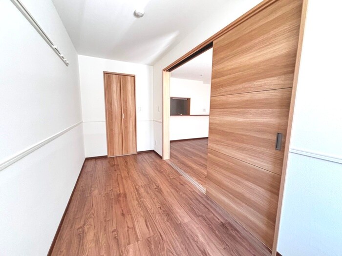 物件内観写真10　(居室)