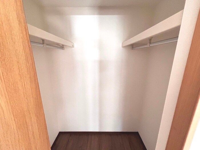 物件内観写真11　(収納)