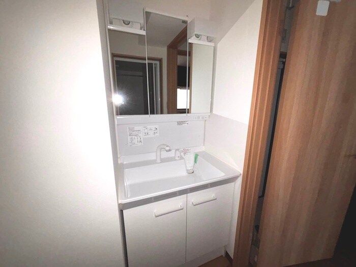 物件内観写真14　(洗面)