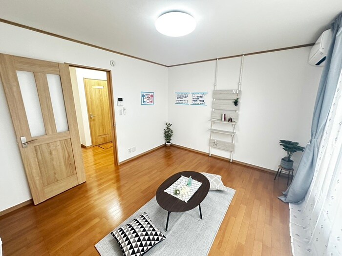 物件内観写真7　(居室)