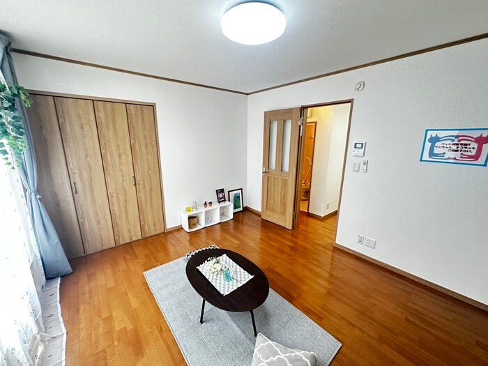 物件内観写真8　(居室)