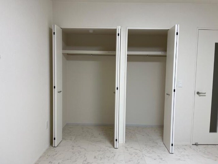 物件内観写真7　(収納)