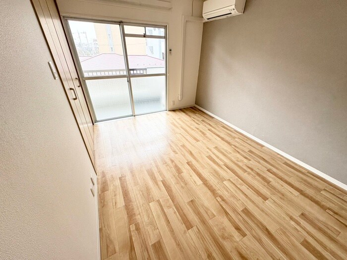 物件内観写真10　(居室)