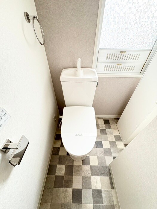 物件内観写真14　(トイレ)