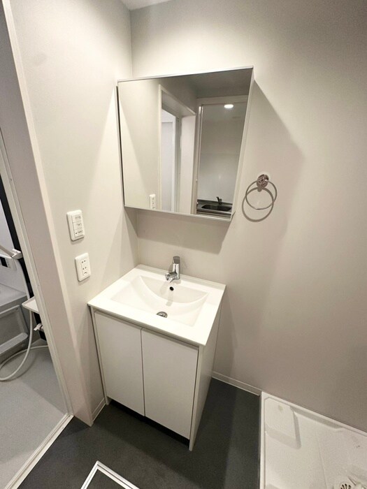 物件内観写真11　(洗面)