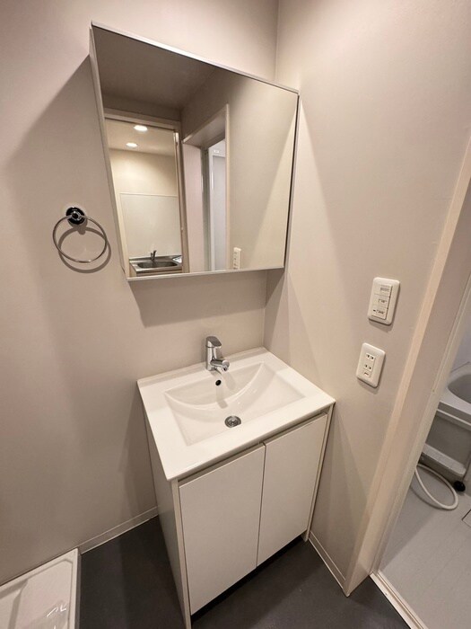 物件内観写真12　(洗面)