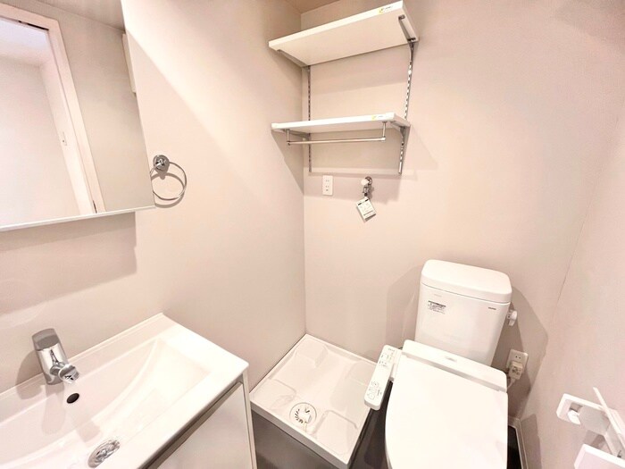 物件内観写真17　(洗濯機置場)