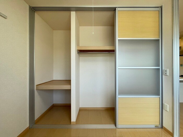 物件内観写真10　(収納)