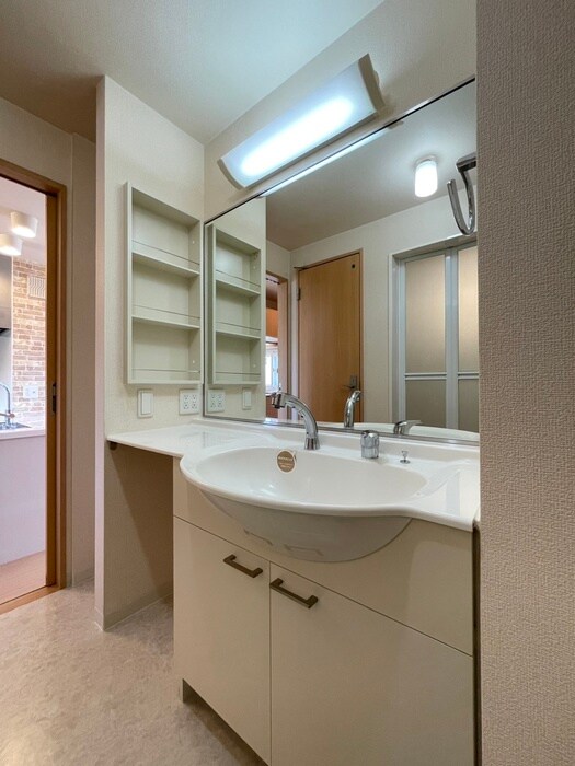 物件内観写真12　(洗面)