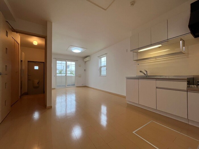 物件内観写真2　(居室)