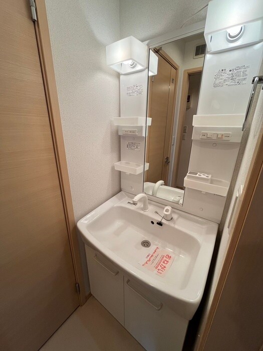 物件内観写真7　(洗面)