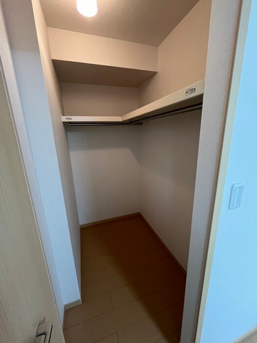 物件内観写真9　(収納)