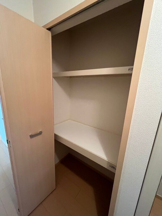 物件内観写真14　(収納)