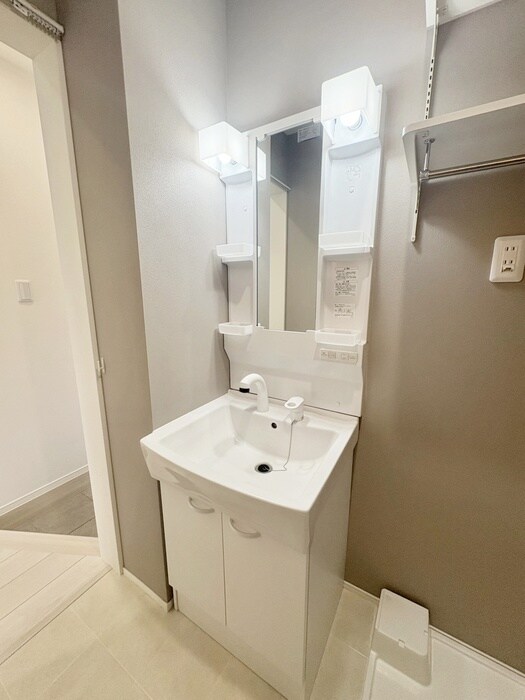 物件内観写真12　(洗面)