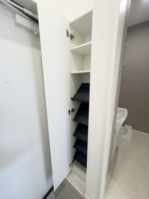 物件内観写真16　(靴箱)