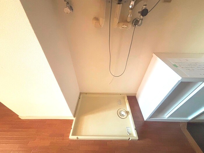 物件内観写真14　(洗濯機置場)