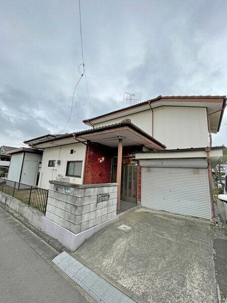 虹の丘１丁目小笠原方貸家外観写真