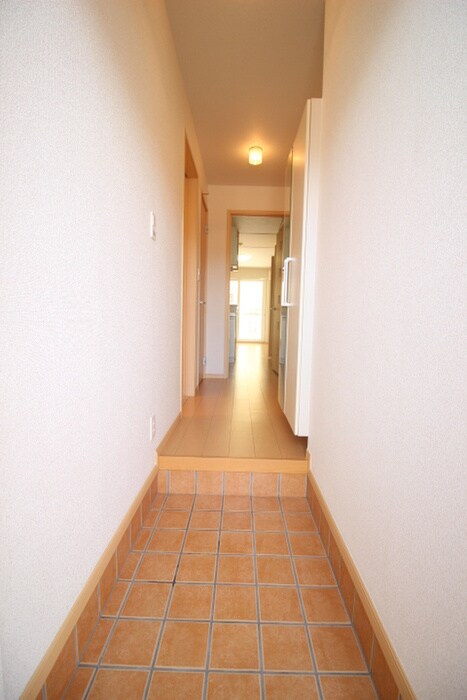 物件内観写真15　(廊下)