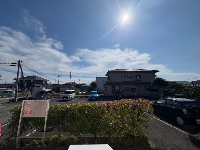 物件内観写真17　(室内からの展望)