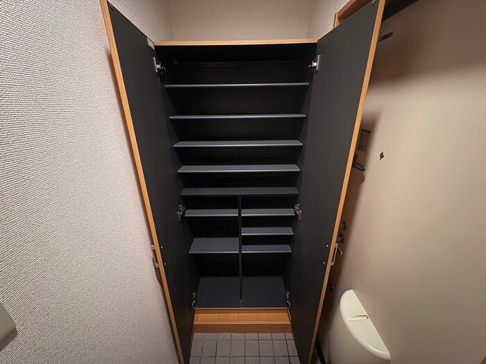 物件内観写真16　(靴箱)