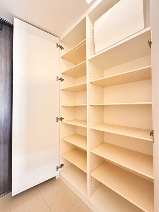 物件内観写真16　(靴箱)