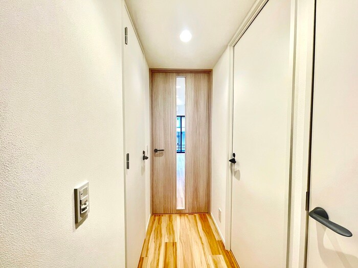 物件内観写真18　(廊下)