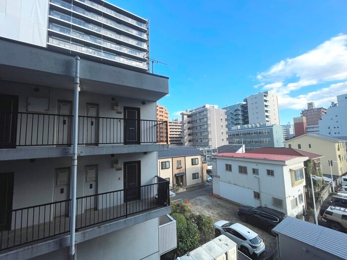 物件内観写真22　(室内からの展望)