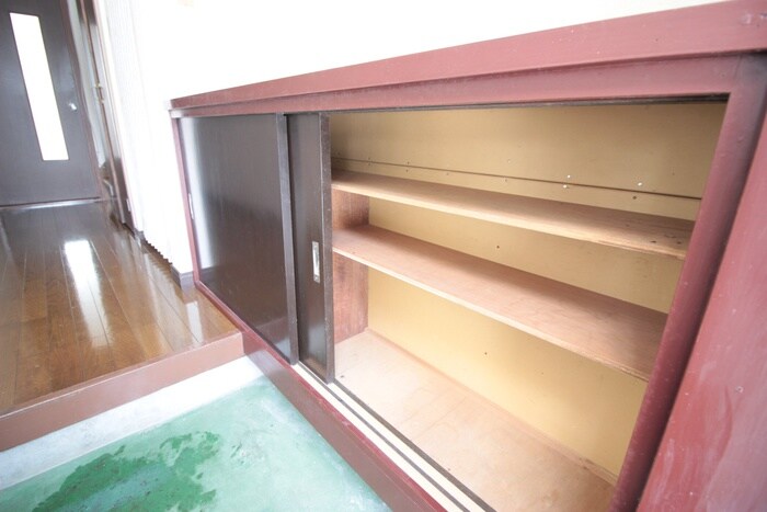 物件内観写真15　(靴箱)