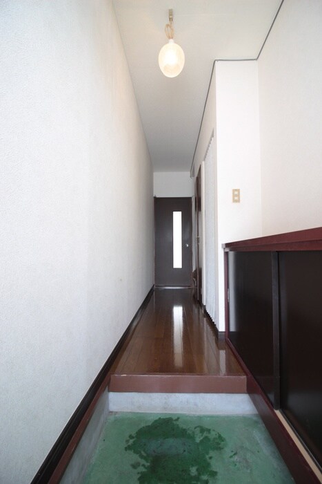 物件内観写真22　(玄関)