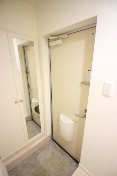 物件内観写真21　(玄関)