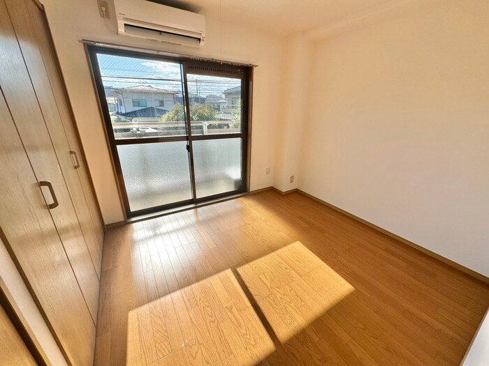 物件内観写真7　(居室)