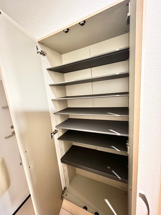 物件内観写真17　(靴箱)